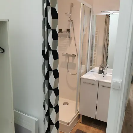 Entier A 10 Minutes Du Coeur D'angers Apartment *
