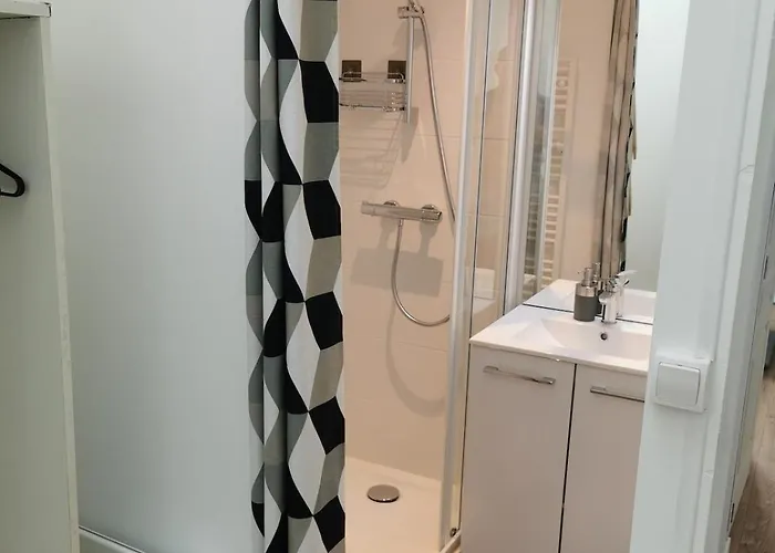 Entier A 10 Minutes Du Coeur D'angers Apartment *